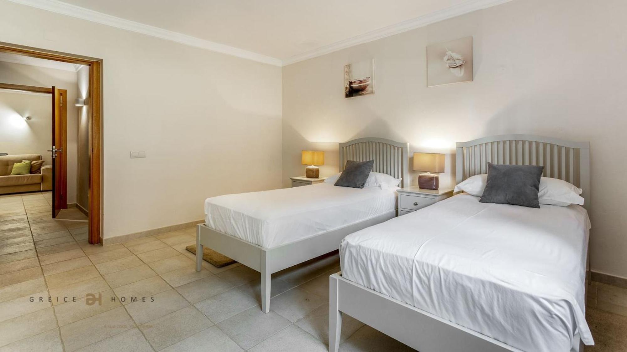 Luxuosa Moradia V5 Em Quarteira - Greice Homes Exterior foto